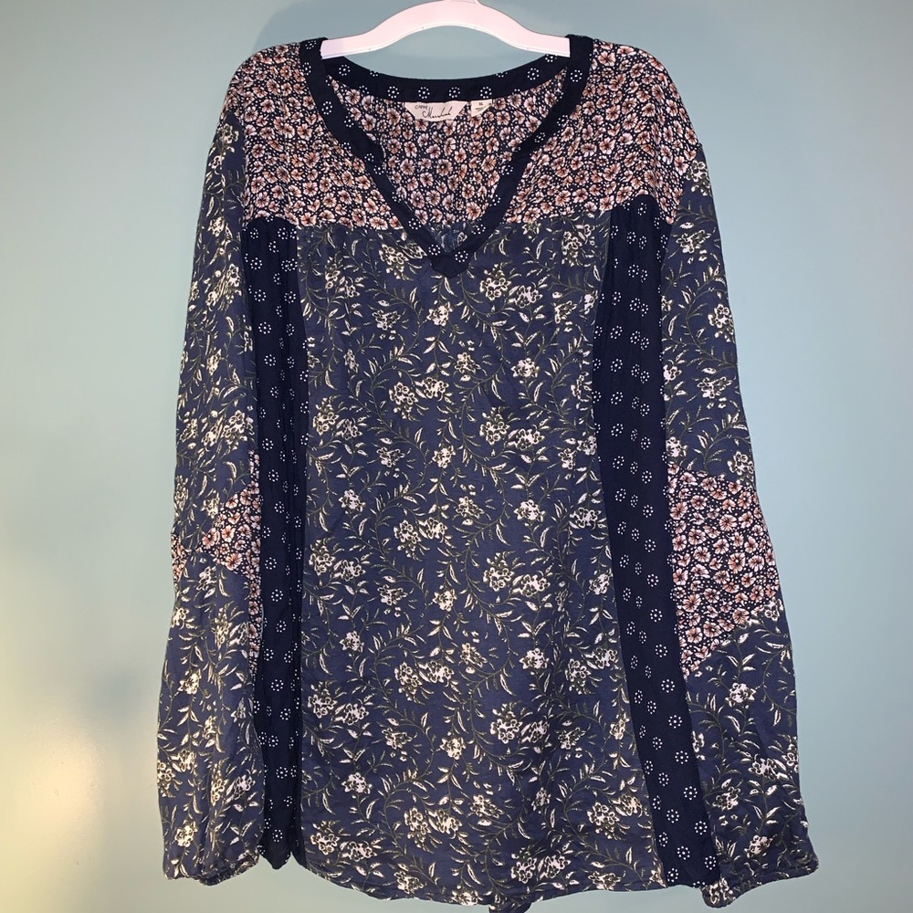 ⭐️ Caffe Marrakesh Peasant V Neck - Picture 7 of 9